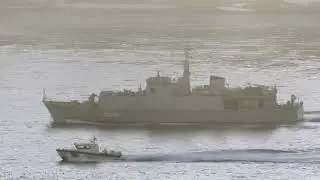 Romanian Navy Minehunter ROS Ghiculescu transits Istanbul straits towards Black Sea - Dec 18, 2023