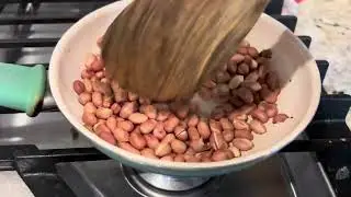 Peatnut Chutney for Dosa/Idli/Pongal /upma/breakfast .రాయలసీమ పల్లీల చట్నీ 