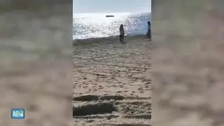 Marsala, sbarco di migranti sulla spiaggia ripreso in diretta dai bagnanti