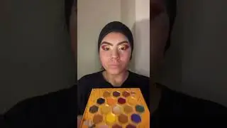Sunset Cut crease Makeup Tutorial using The Bee Palette 🐝 Order your palette today. Link in bio