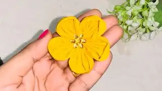 How to make fabric flowers// Easy cloth flowers 🌺 in just minutes 