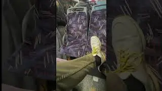 Пассажир серьёзный оказался, взгляд как у лидера. #автобус #ситуация #уверенностьвсебе  #мысливслух