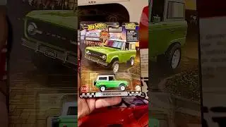 &rsquo;75 Ford Bronco brings classic off-road vibes 🚙🔥 #hotwheels #fordbronco #diecast