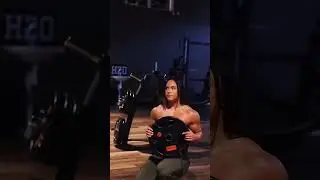 🥵 Cute girl with a great Fiz-eeK (physique) #shorts #bodybuilding