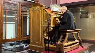 Jean Martyn - medley Meditation/cats /Phantom of the opera and Jesus Christ Superstar/Wurlitzer