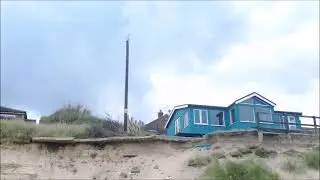 Living on the Edge: Hemsby&rsquo;s Cliff-Top Homes