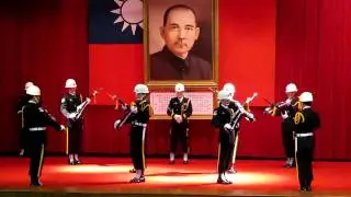 2011/2/19海軍儀隊懇親會  舞台槍操演