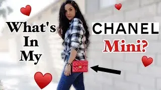 What's In My Chanel Vintage Square Mini? | elle be |