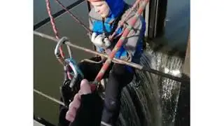 Спуск в колодец
