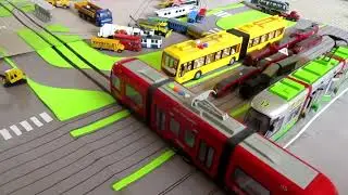Dickie Toys City Liner Tram ディッキートイズ シティライナートラム Articulated Trolleybus City Train Nahverkehrszug