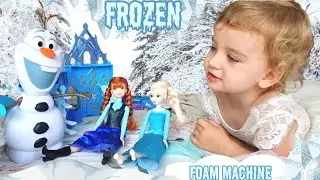 Frozen | Elsa, Anna & Olaf | Kids pretend play | DIY Foam machine | Fake snow | Foam play  kids toys