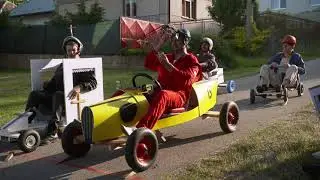 Horn&aacute; Doln&aacute; - Horniaci vs. Dolniaci: Z&aacute;vody motok&aacute;r