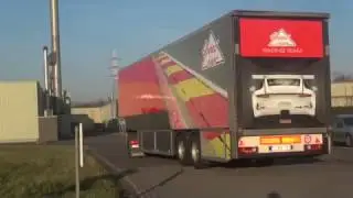 GrafiPrint AE38C Wrapping a trailer