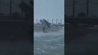crazy storm 🌪️ hurricane wing foil kitesurf session 🤙#wingfoil #kitesurfing
