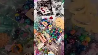 A small project share and bead haul from EverythingCrafty on WhatNot
