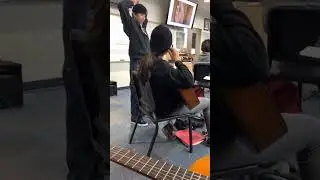 I felt bad because that girl really can&rsquo;t play the guitar