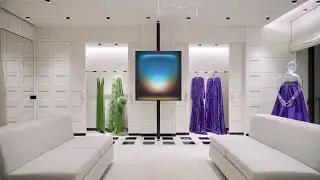 New Paris Store | Valentino On Canvas