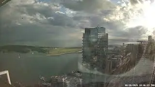 Two F-35 Jets Fly Over Toronto&rsquo;s Harbourfront