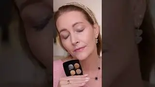 Chanel 229 Boutons Stellaire