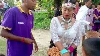Sawan Ke Jhoolon ne Mujhko Bulaya.kathariya sawaniya Dola