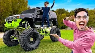 RC Monster Truck VS Dancing Car Which of the two vehicles will win? Who Will Win