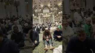 Azan madina Mubarak#azan #lifeisbutadream #beautiful #whowillbemylifepartnerta #love 