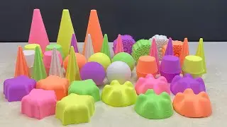 Crushing rainbow baking soda