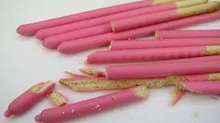 Meiji Lucky Stick Strawberry
