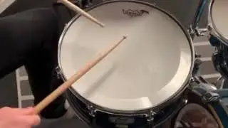 6 famous drum grooves! What songs do they belong to?