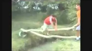 FAT PEOPLE FALLING