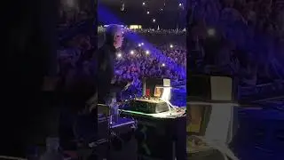 Behind the scenes of exploding on stage 💥