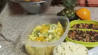 Healthy snacks :Roasted Mixed nuts Snacks  and healthy fresh fruit medley snacks!
