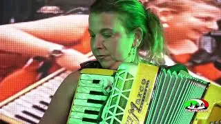 DEBORA SBARRA GIRO VALZER ACCORDION #fisarmonicistiditalia #italianissimatv  #veryitaliantv