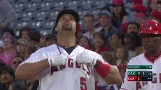 OAK@LAA: Pujols drives an RBI single off the wall