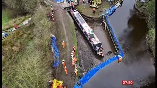 Canal collapse in Shropshire - first narrowboat removal (4) (UK) 15/Jan/2026