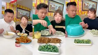 couple food funny eating