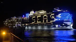 ICON of the Seas First Ever Departure from Miami!