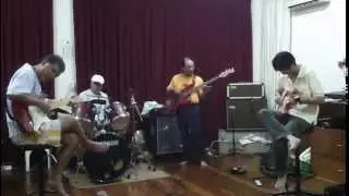 Apache . Tribute The Shadows