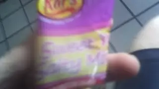 I review Kar's Sweet 'n Salty Mix