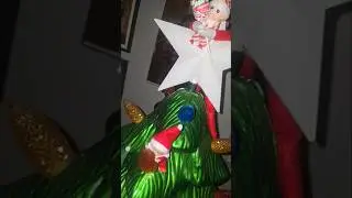 Elf on the shelf day 22! 🎄