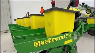 JOHN DEERE 1770 For Sale