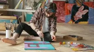 Artist Applies Purple Colour Stock Video