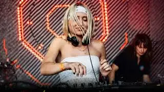 RAVE TECHNO TO MAKE YOU LOSE YOUR MIND