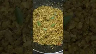 Green Gram Coconut Stir Fry #cherupayar #asmr #food #keralastyle #ashortaday #healthyfood #shorts