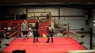 FREIGHT TRAIN Vs BEN WRIGHT ( 10-9-2011).wmv