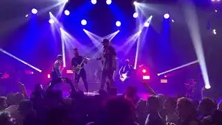 Atreyu - Ex's and Oh's ( Live @ Th&eacute;&acirc;tre Beanfield, Montr&eacute;al, 2025-11-25 )
