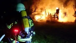 Vollbrand zweier Gartenh&auml;user Waiblingen Beinstein