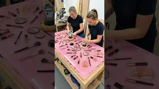 🤩 Incredible Gift Idea for Women Who Love Makeup! 💄Table Makeover: Pink Epoxy Makeup Kit Table!