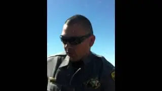 Cop violently arrest PEACEFUL and INNOCENT man