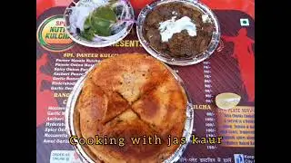 Nutri butter garlic kulcha #cookingwithjaskaur #delhi #youtubeshorts